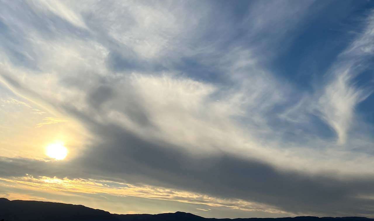 Abendstimmung mit Wolken